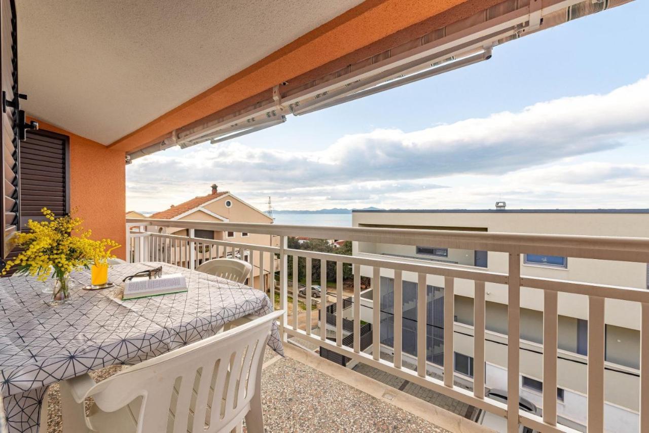 Family friendly seaside apartments Kozino, Zadar - 5749 Petrčane Exterior foto