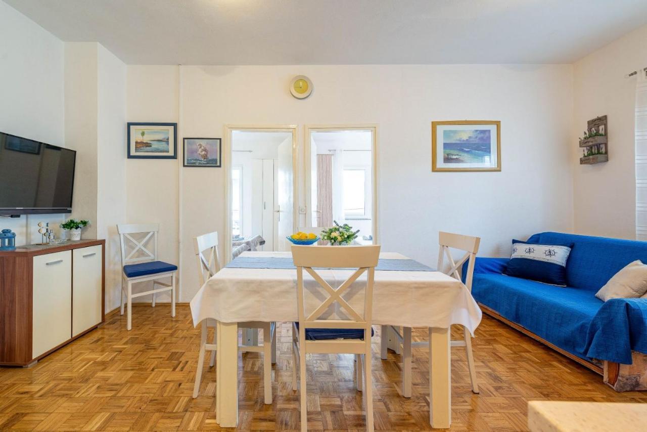 Family friendly seaside apartments Kozino, Zadar - 5749 Petrčane Exterior foto